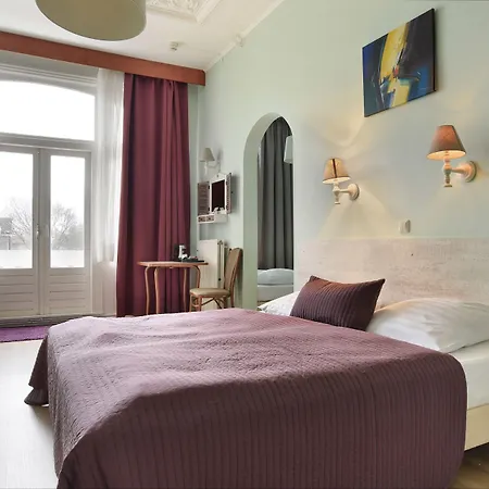 Corel Hotel